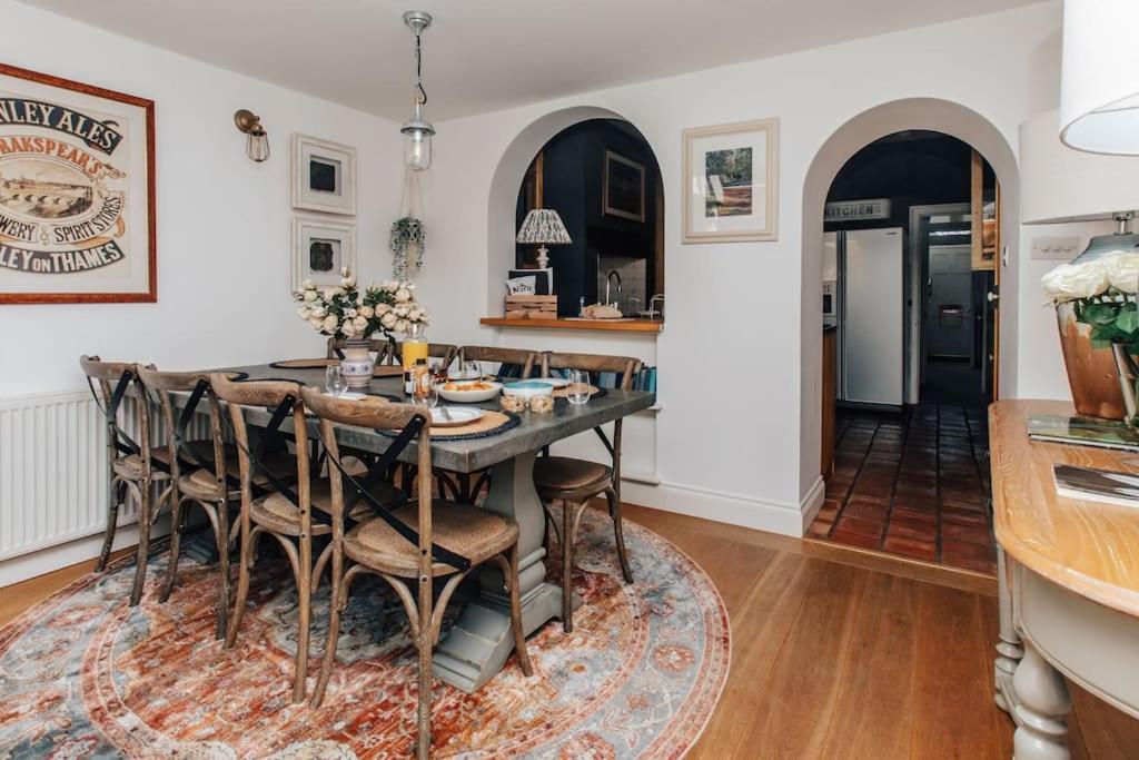 Willa Dolls House - Luxury Townhouse *Sleeps 10* Henley-on-Thames Zewnętrze zdjęcie