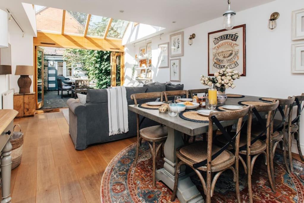 Willa Dolls House - Luxury Townhouse *Sleeps 10* Henley-on-Thames Zewnętrze zdjęcie